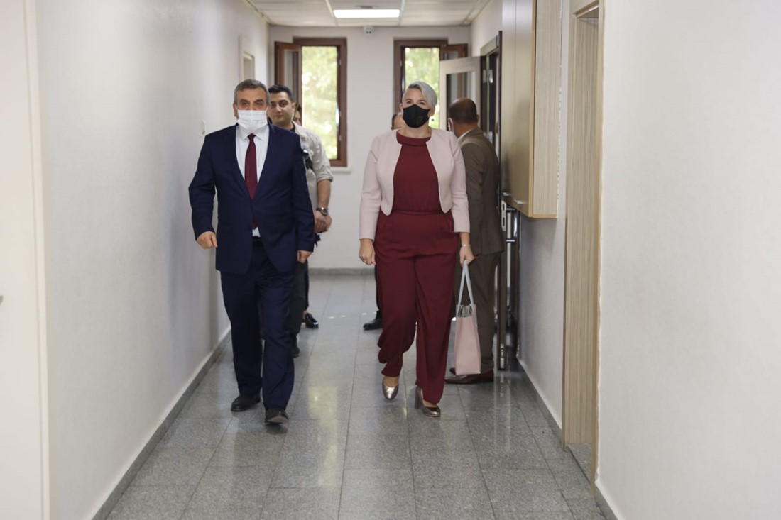 İRLANDA BÜYÜKELÇİSİ MCGUİNNESS’TEN BÜYÜKŞEHİR’E ZİYARET