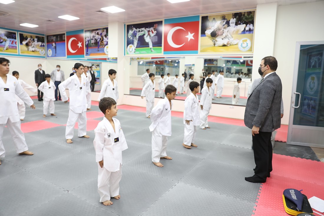 BAŞKAN MEHMET CANPOLAT ,GENÇ SPORCULARI ZİYARET ETTİ
