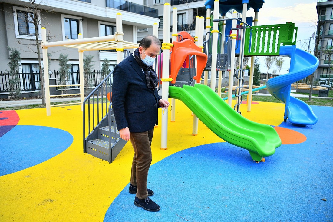 BEYLİKDÜZÜ’NE 2 YENİ PARK DAHA KAZANDIRILDI