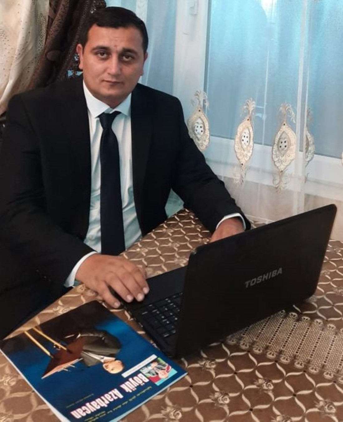 Siyaset bilimci Seynur Esgerli – “Sayın Cumhurbaşkanı, diplomasi arenasında, Ordumuz savaş alanında düşmanın belini kırdı”