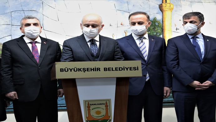 ULAŞTIRMA VE ALTYAPI BAKANI KARAİSMAİLOĞLU, BAŞKAN BEYAZGÜL’Ü MAKAMINDA ZİYARET ETTİ