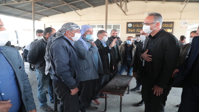 BAŞKAN KUŞ, ESNAFI DİNLEYİP, TALEPLERİNE YERİNDE ÇÖZÜMLER ÜRETİYOR