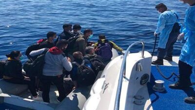 Yunanistan’ın Ölüme Terk Ettiği 55 Düzensiz Göçmen Kurtarıldı