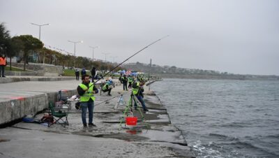 Beylikdüzü’nün sahilleri beşinci kez Olta Balıkçılığı Yarışması’na ev sahipliği yaptı