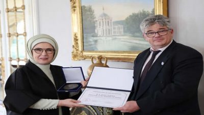 Emine Erdoğan’a, Uluslararası Apiterapi Federasyonunca “Dr. Beck Ödülü” takdim edildi