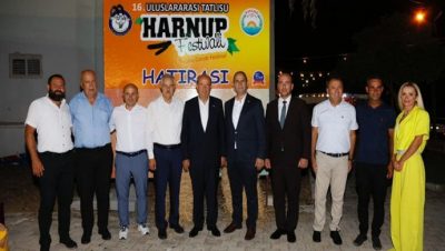 Cumhurbaşkanı Ersin Tatar, Tatlısu Belediyesi’nin düzenlediği 16. Uluslararası Tatlısu Harnup Festivali’ne katıldı
