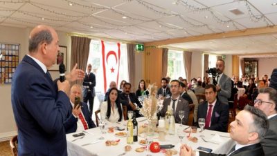 Cumhurbaşkanı Ersin Tatar onuruna Manchester’da resepsiyon düzenledi