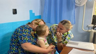 «Единая Россия» организовала медосмотры почти 800 детей в Херсонской области
